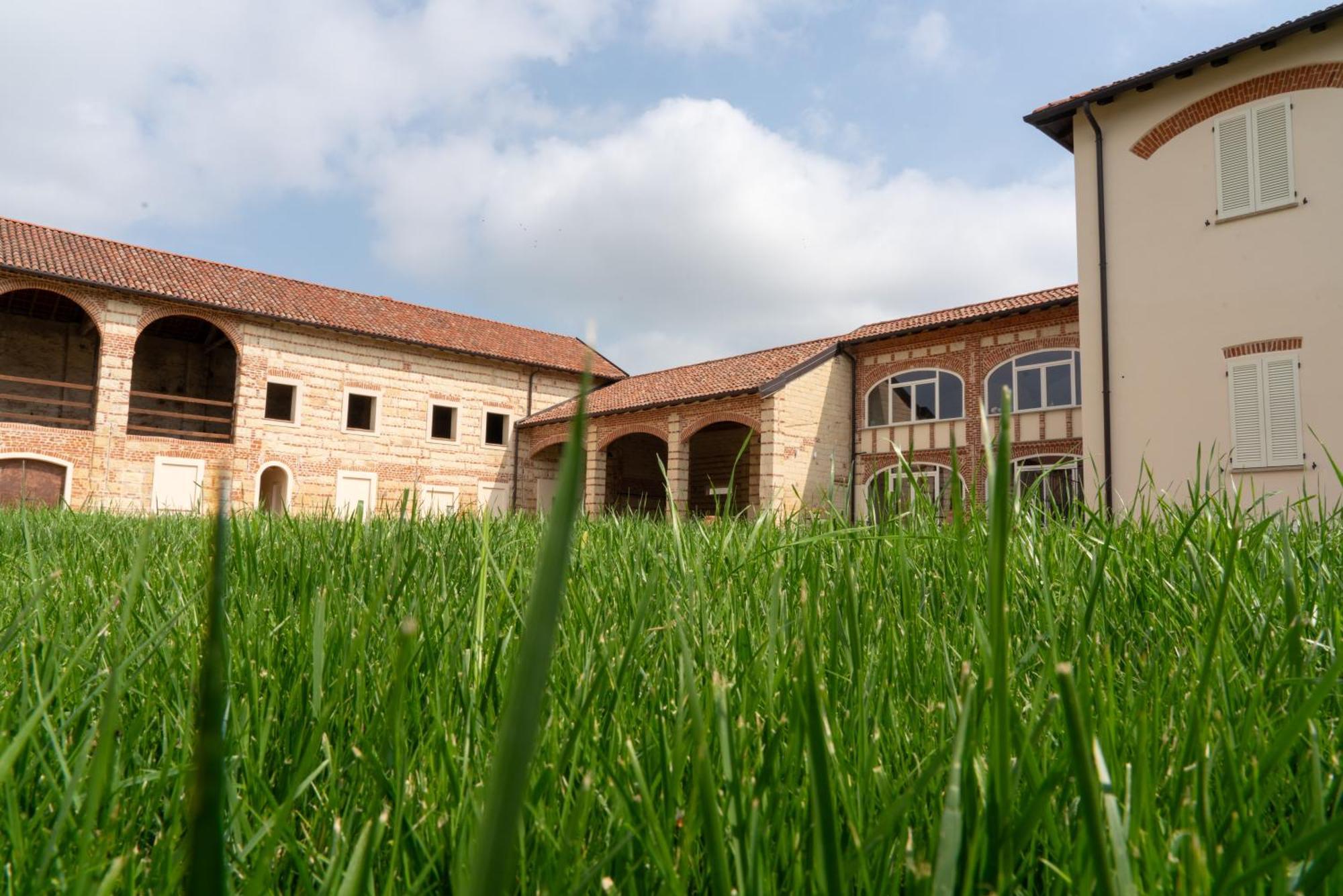Bed and Breakfast Cascina Baronina Terruggia Exterior foto