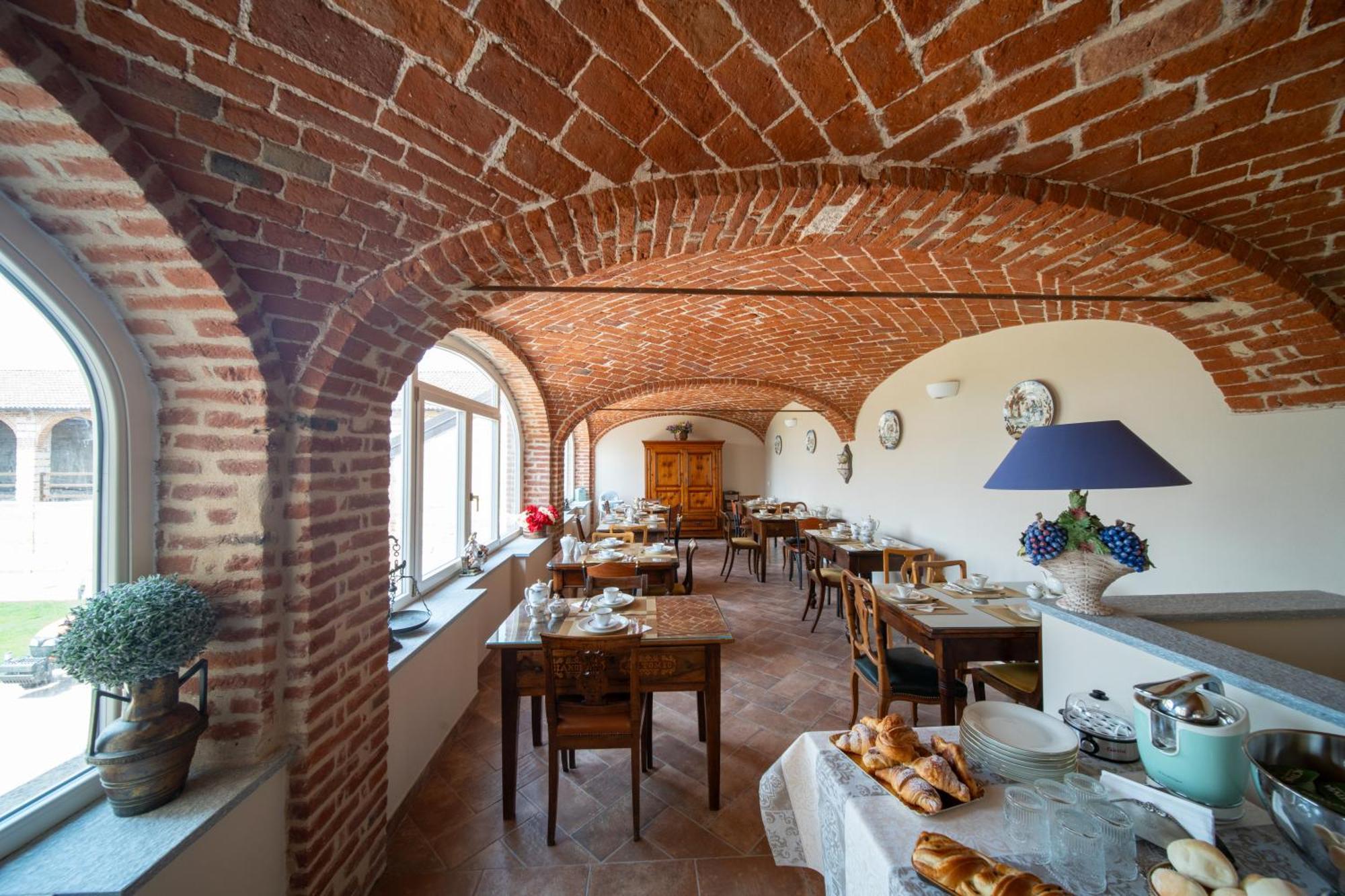 Bed and Breakfast Cascina Baronina Terruggia Exterior foto