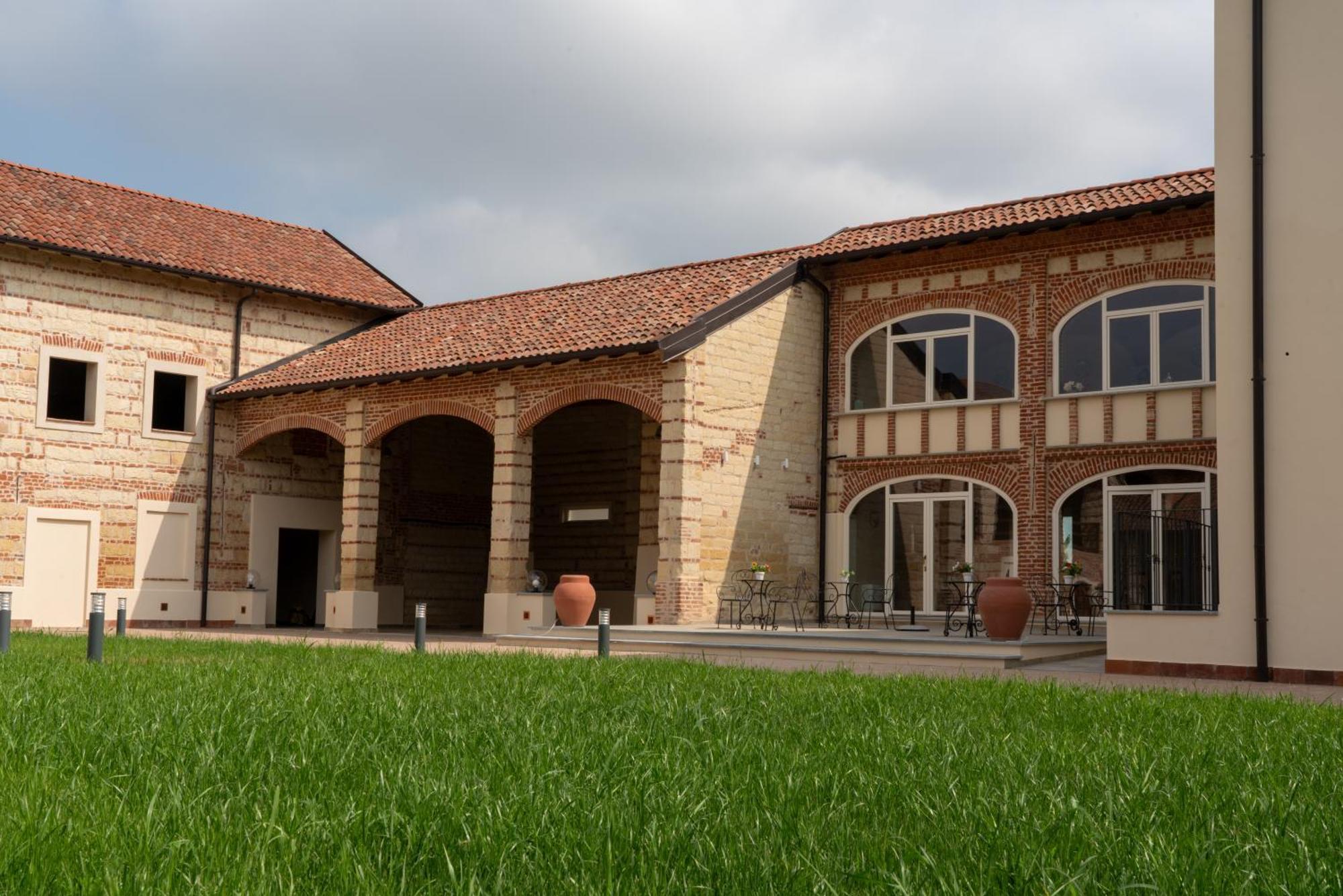 Bed and Breakfast Cascina Baronina Terruggia Exterior foto