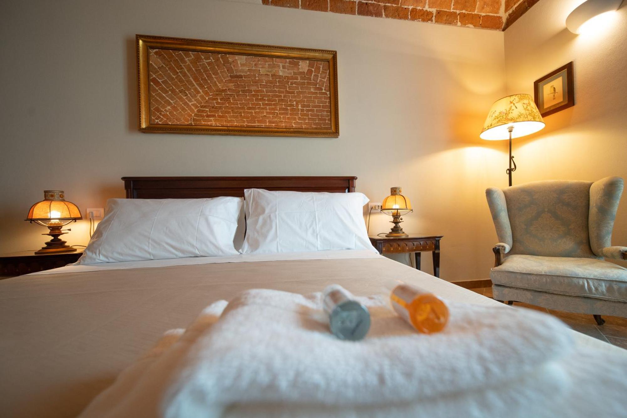 Bed and Breakfast Cascina Baronina Terruggia Exterior foto